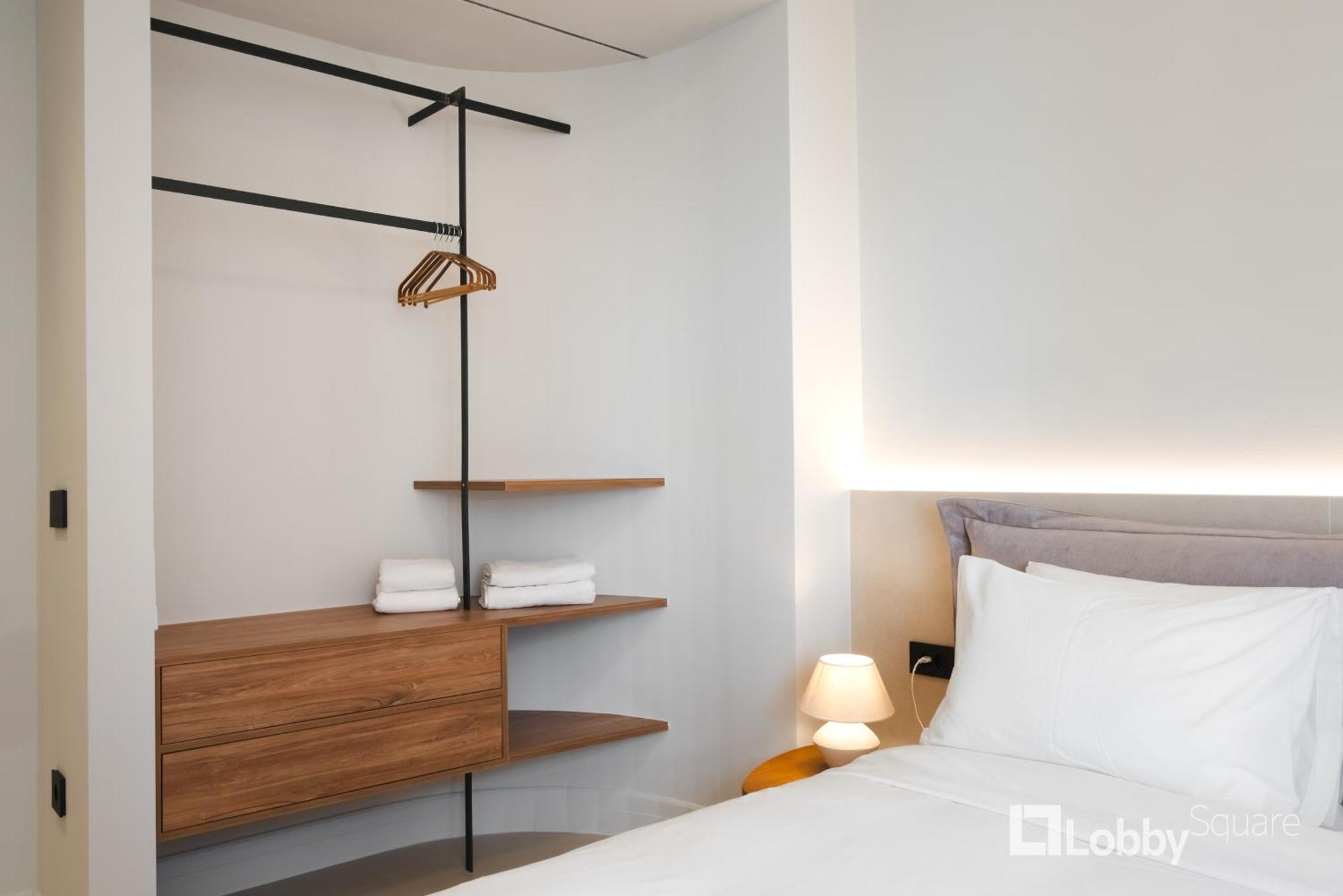 Muse Apartment By Lobbysquare Atenas Exterior foto